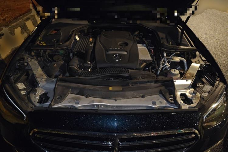 Used Mercedes-Benz E-Class New Energy 2023 E 350 e L Plug-in Hybrid Sedan Engine Bay
