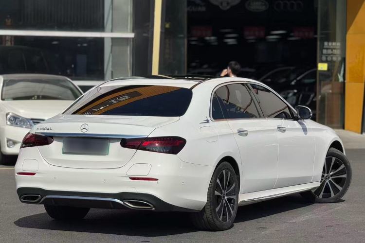 Used Mercedes-Benz E-Class New Energy 2023 E 350 e L Plug-in Hybrid Sports Sedan Exterior 5