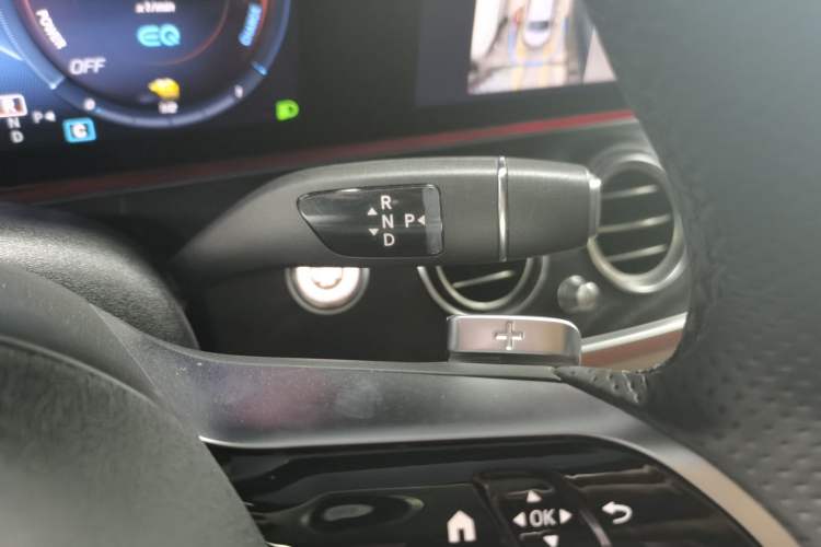 Used Mercedes-Benz E-Class New Energy 2023 E 350 e L Plug-in Hybrid Sports Sedan Gear Lever