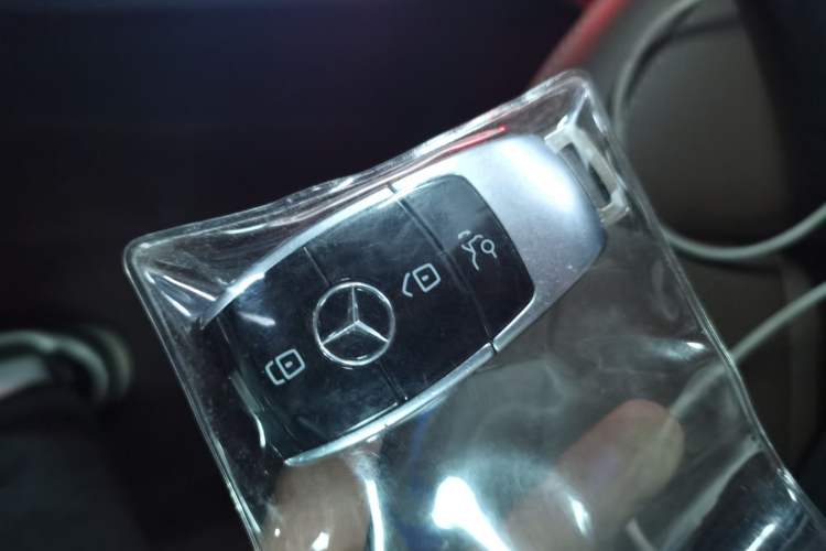 Used Mercedes-Benz E-Class New Energy 2023 E 350 e L Plug-in Hybrid Sports Sedan Interior 1