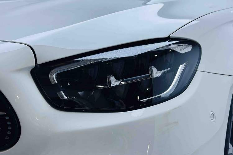 Used Mercedes-Benz E-Class New Energy 2023 E 350 e L Plug-in Hybrid Sports Sedan Left Front Headlight