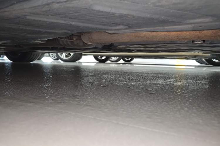 Used Mercedes-Benz E-Class New Energy 2023 E 350 e L Plug-in Hybrid Sports Sedan Right Side Sill