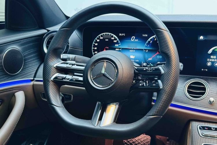 Used Mercedes-Benz E-Class New Energy 2023 E 350 e L Plug-in Hybrid Sports Sedan Steering Wheel