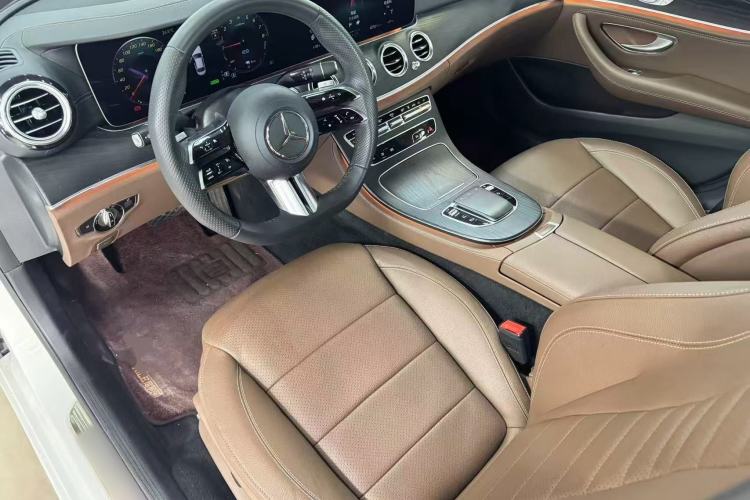 Used Mercedes-Benz E-Class New Energy 2023 E 350 e L Plug-in Hybrid Sports Sedan Steering Wheel
