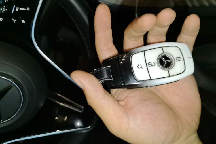 Used Mercedes-Benz E-Class New Energy 2023 E 350 e L Plug-in Hybrid Sedan Vehicle Key