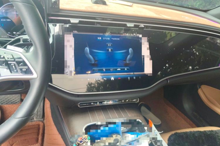 Used Mercedes-Benz E-Class New Energy 2024 E 350 e L Plug-in Hybrid Sedan Audio And AC Panel