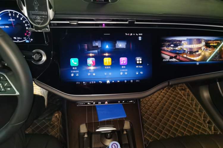 Used Mercedes-Benz E-Class New Energy 2024 E 350 e L Plug-in Hybrid Sedan Audio And AC Panel
