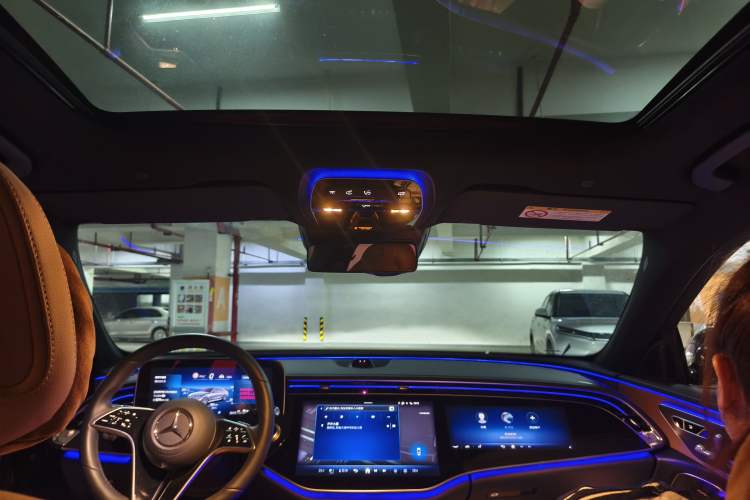 Used Mercedes-Benz E-Class New Energy 2024 E 350 e L Plug-in Hybrid Sports Sedan Audio And AC Panel