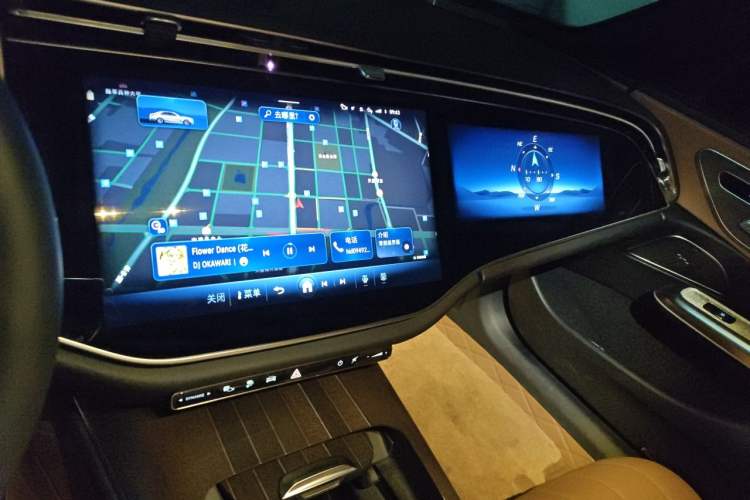 Used Mercedes-Benz E-Class New Energy 2024 E 350 e L Plug-in Hybrid Sedan Audio And AC Panel