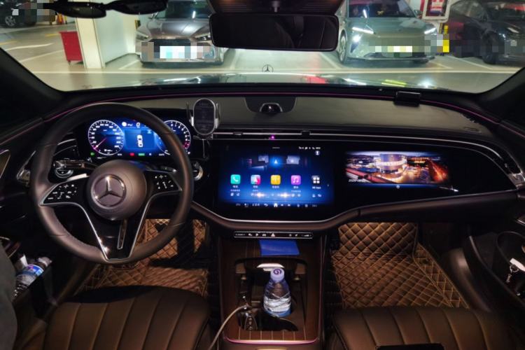 Used Mercedes-Benz E-Class New Energy 2024 E 350 e L Plug-in Hybrid Sedan Center Console