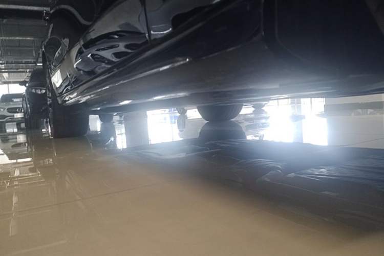 Used Mercedes-Benz E-Class New Energy 2024 E 350 e L Plug-in Hybrid Sedan Chassis Front Right