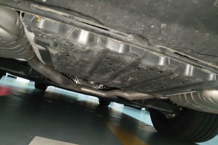 Used Mercedes-Benz E-Class New Energy 2024 E 350 e L Plug-in Hybrid Sedan Chassis Rear