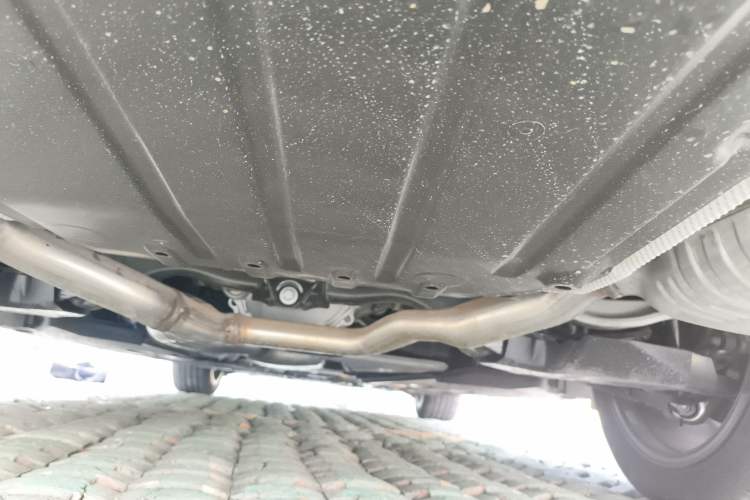 Used Mercedes-Benz E-Class New Energy 2024 E 350 e L Plug-in Hybrid Sedan Chassis Rear