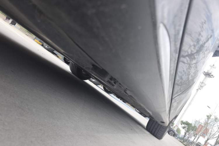 Used Mercedes-Benz E-Class New Energy 2024 E 350 e L Plug-in Hybrid Sedan Chassis Rear Right