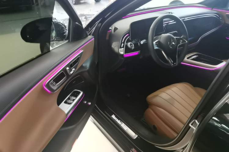 Used Mercedes-Benz E-Class New Energy 2024 E 350 e L Plug-in Hybrid Sedan Driver Seat