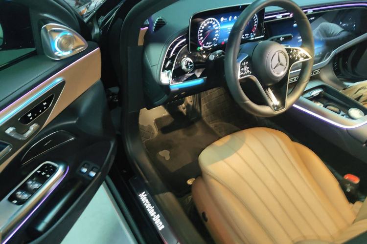 Used Mercedes-Benz E-Class New Energy 2024 E 350 e L Plug-in Hybrid Sedan Driver Seat