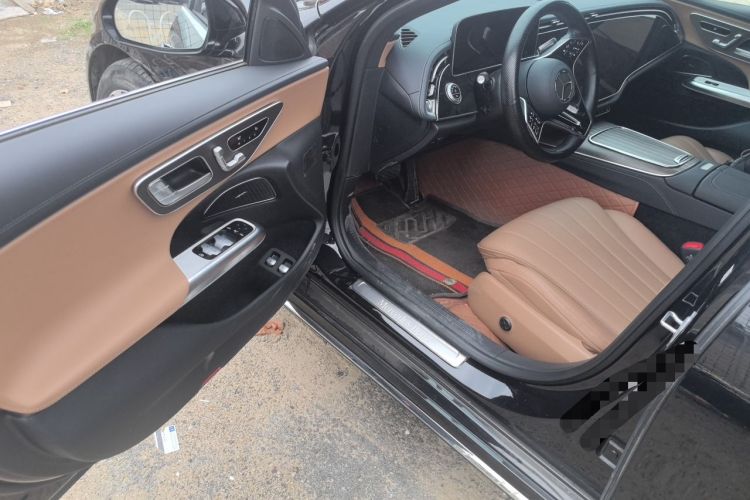 Used Mercedes-Benz E-Class New Energy 2024 E 350 e L Plug-in Hybrid Sedan Driver Seat
