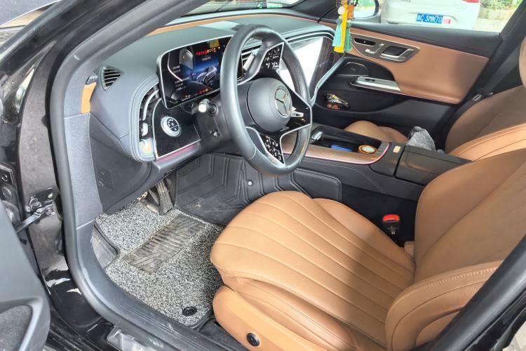 Used Mercedes-Benz E-Class New Energy 2024 E 350 e L Plug-in Hybrid Sports Sedan Driver Seat