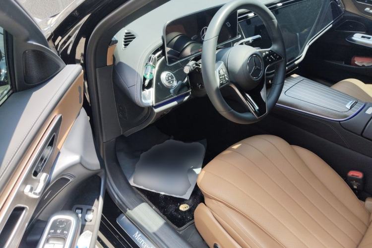 Used Mercedes-Benz E-Class New Energy 2024 E 350 e L Plug-in Hybrid Sedan Driver Seat