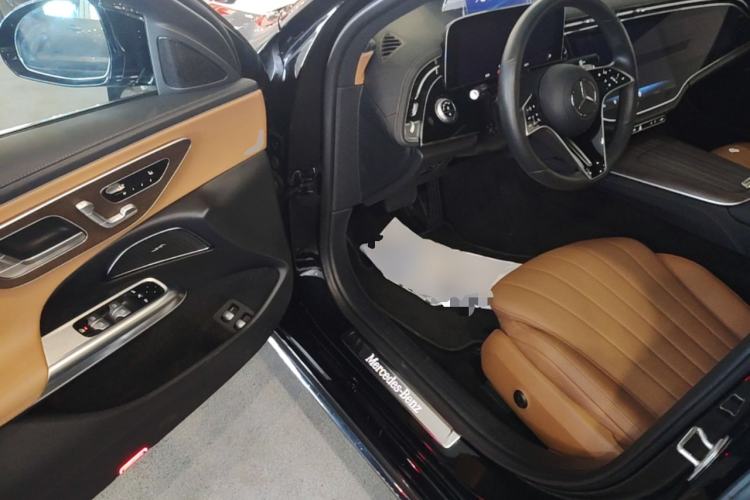 Used Mercedes-Benz E-Class New Energy 2024 E 350 e L Plug-in Hybrid Sedan Driver Seat