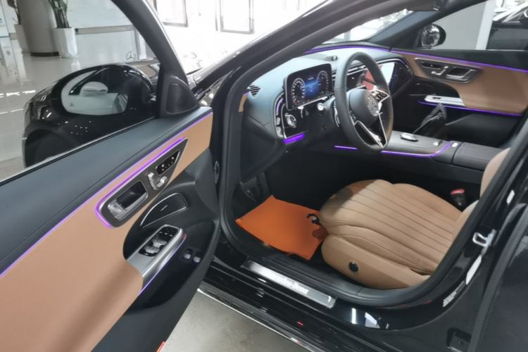 Used Mercedes-Benz E-Class New Energy 2024 E 350 e L Plug-in Hybrid Sedan Driver Seat