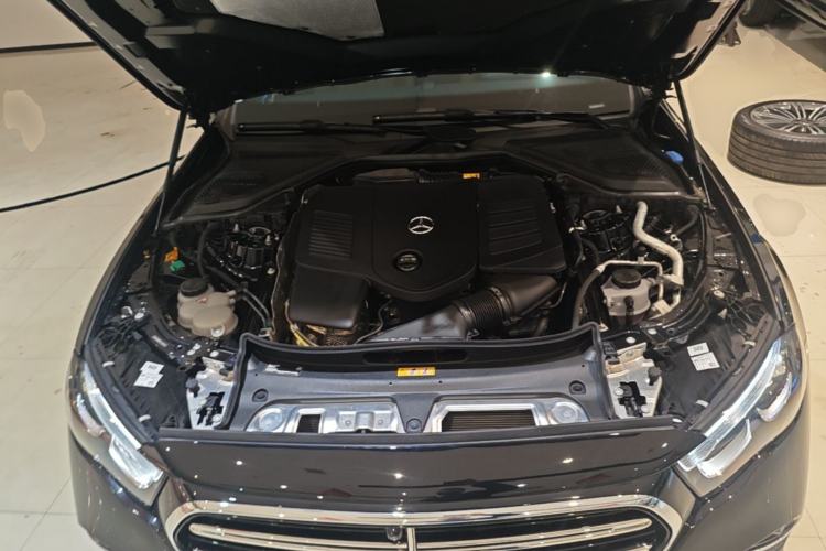 Used Mercedes-Benz E-Class New Energy 2024 E 350 e L Plug-in Hybrid Sedan Engine Bay