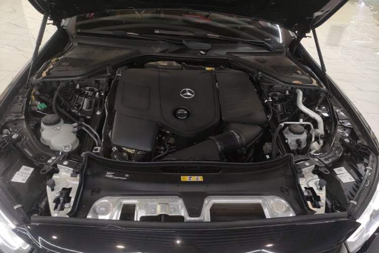 Used Mercedes-Benz E-Class New Energy 2024 E 350 e L Plug-in Hybrid Sedan Engine Bay