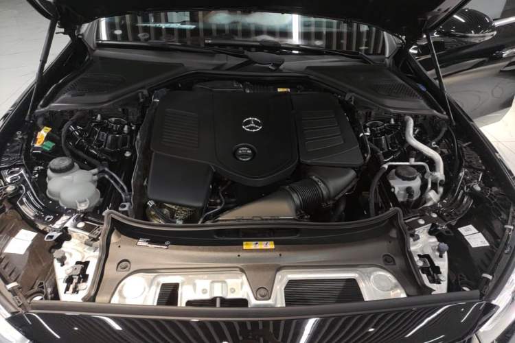Used Mercedes-Benz E-Class New Energy 2024 E 350 e L Plug-in Hybrid Sedan Engine Bay