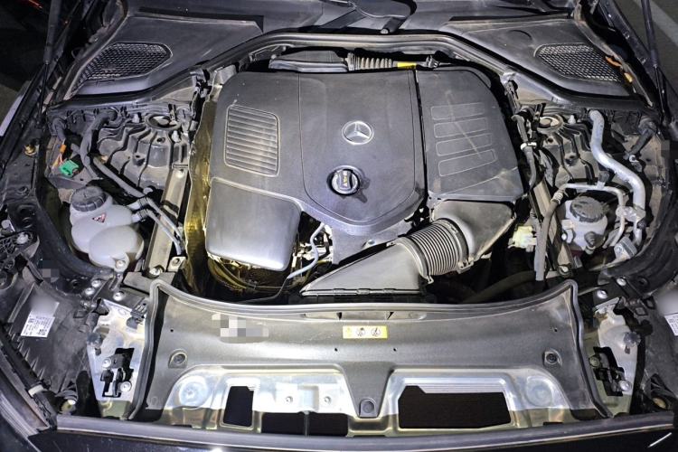 Used Mercedes-Benz E-Class New Energy 2024 E 350 e L Plug-in Hybrid Sedan Engine Bay