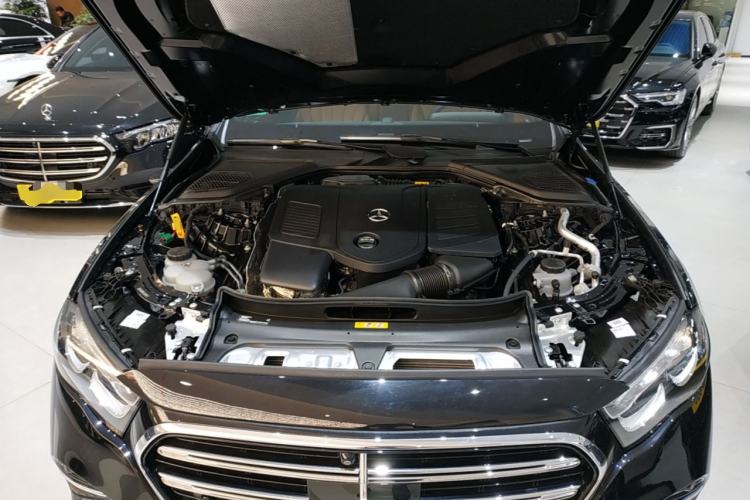 Used Mercedes-Benz E-Class New Energy 2024 E 350 e L Plug-in Hybrid Sedan Engine Bay