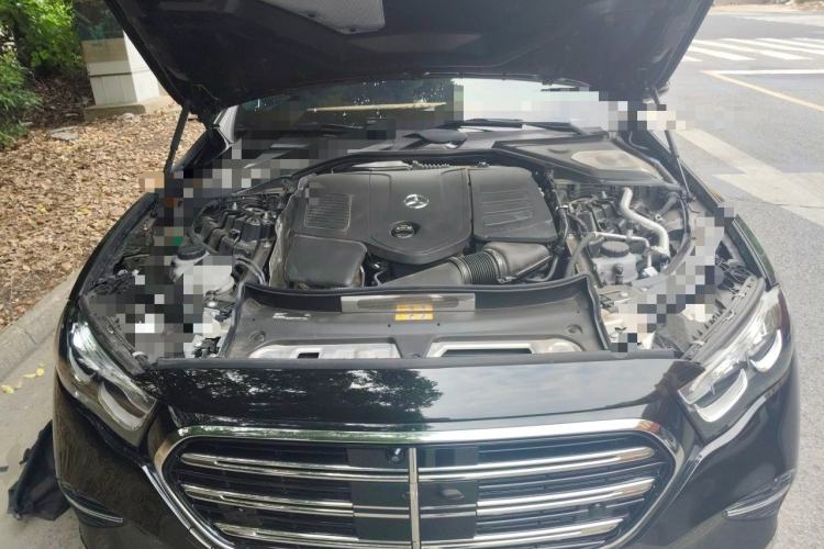 Used Mercedes-Benz E-Class New Energy 2024 E 350 e L Plug-in Hybrid Sedan Engine Bay