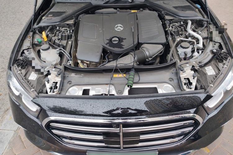 Used Mercedes-Benz E-Class New Energy 2024 E 350 e L Plug-in Hybrid Sedan Engine Bay