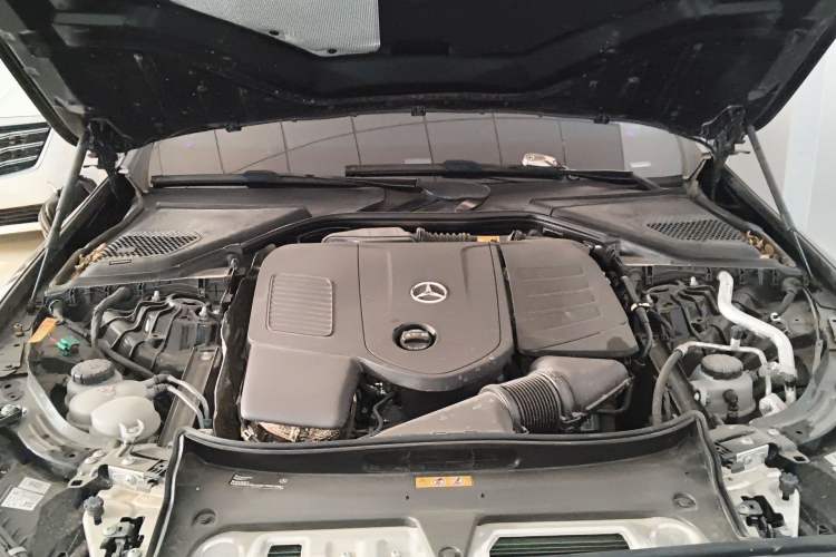 Used Mercedes-Benz E-Class New Energy 2024 E 350 e L Plug-in Hybrid Sedan Engine Bay