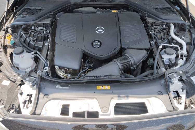Used Mercedes-Benz E-Class New Energy 2024 E 350 e L Plug-in Hybrid Sedan Engine Bay