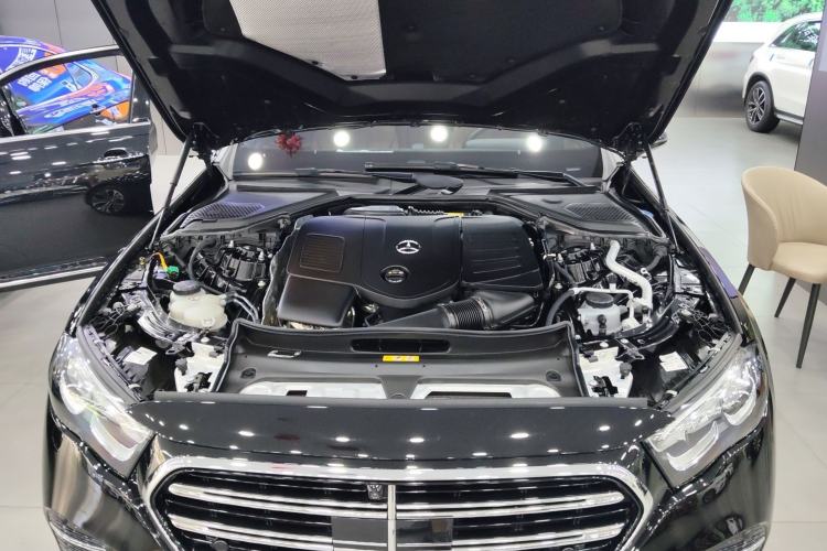 Used Mercedes-Benz E-Class New Energy 2024 E 350 e L Plug-in Hybrid Sedan Engine Bay