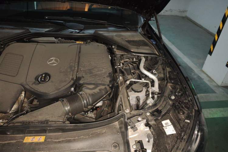 Used Mercedes-Benz E-Class New Energy 2024 E 350 e L Plug-in Hybrid Sedan Engine Bay Left
