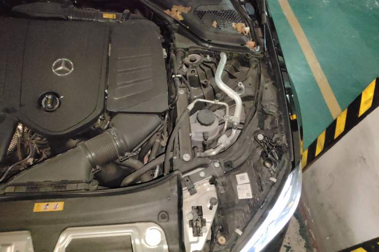 Used Mercedes-Benz E-Class New Energy 2024 E 350 e L Plug-in Hybrid Sedan Engine Bay Left