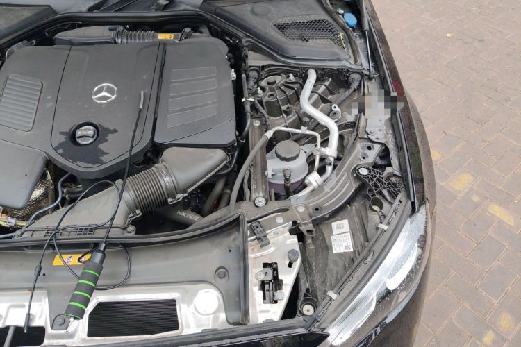 Used Mercedes-Benz E-Class New Energy 2024 E 350 e L Plug-in Hybrid Sedan Engine Bay Left