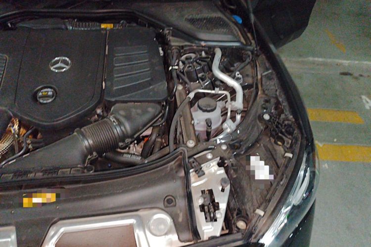 Used Mercedes-Benz E-Class New Energy 2024 E 350 e L Plug-in Hybrid Sports Sedan Engine Bay Left