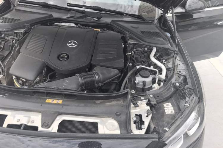 Used Mercedes-Benz E-Class New Energy 2024 E 350 e L Plug-in Hybrid Sedan Engine Bay Left