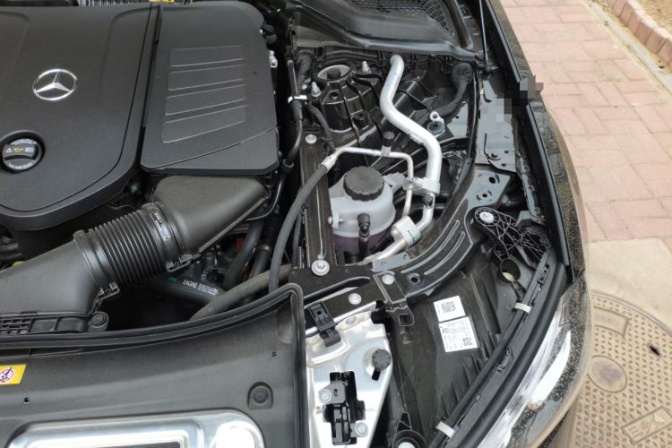 Used Mercedes-Benz E-Class New Energy 2024 E 350 e L Plug-in Hybrid Sedan Engine Bay Left