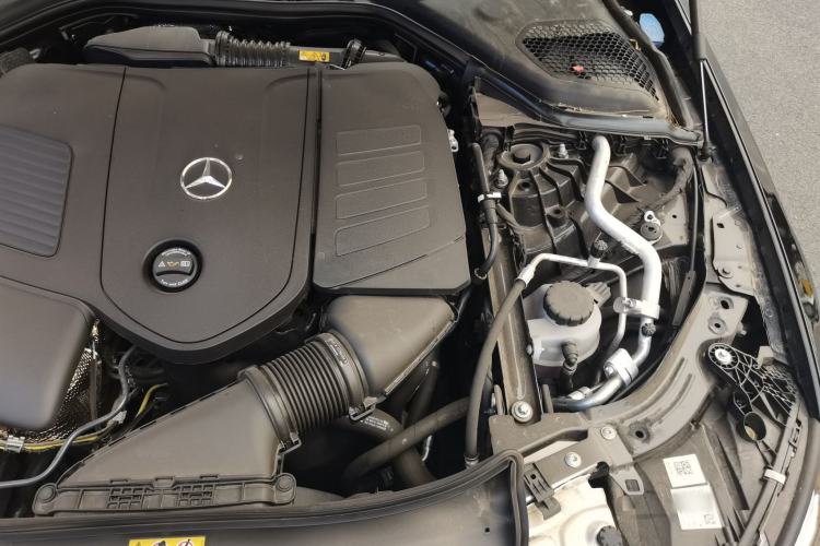 Used Mercedes-Benz E-Class New Energy 2024 E 350 e L Plug-in Hybrid Sedan Engine Bay Left
