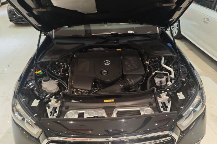 Used Mercedes-Benz E-Class New Energy 2024 E 350 e L Plug-in Hybrid Sedan Engine Bay