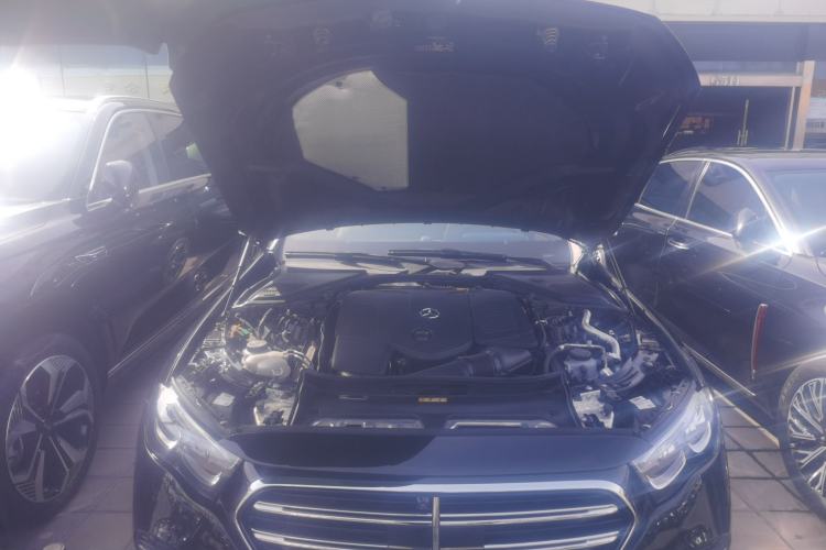 Used Mercedes-Benz E-Class New Energy 2024 E 350 e L Plug-in Hybrid Sedan Engine Bay