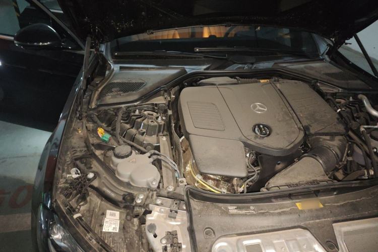 Used Mercedes-Benz E-Class New Energy 2024 E 350 e L Plug-in Hybrid Sedan Engine Bay Right