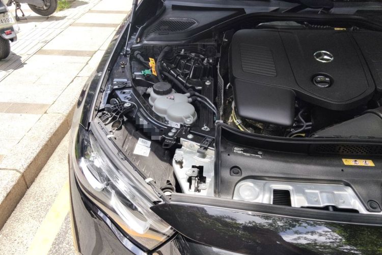 Used Mercedes-Benz E-Class New Energy 2024 E 350 e L Plug-in Hybrid Sedan Engine Bay Right