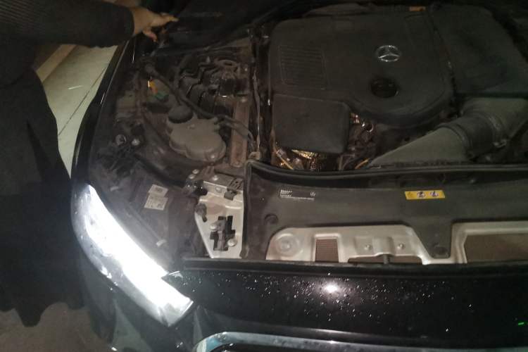 Used Mercedes-Benz E-Class New Energy 2024 E 350 e L Plug-in Hybrid Sedan Engine Bay Right