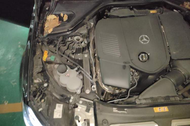 Used Mercedes-Benz E-Class New Energy 2024 E 350 e L Plug-in Hybrid Sedan Engine Bay Right