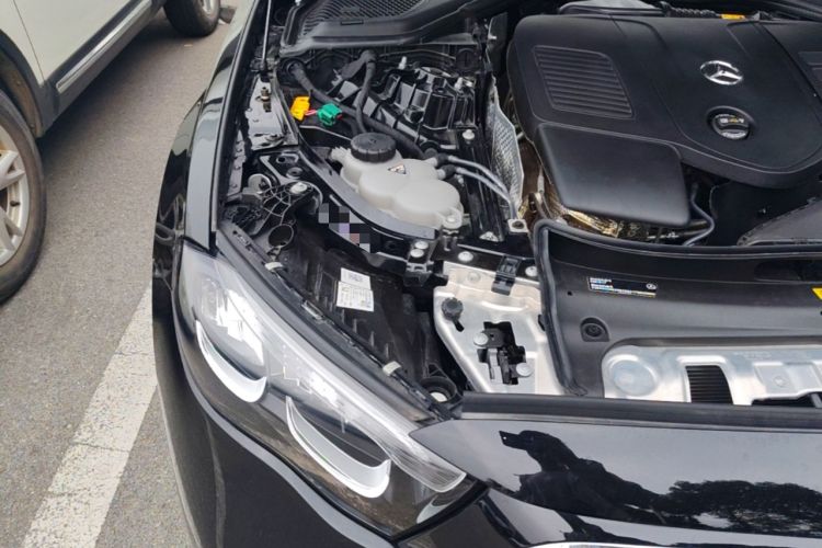 Used Mercedes-Benz E-Class New Energy 2024 E 350 e L Plug-in Hybrid Sedan Engine Bay Right
