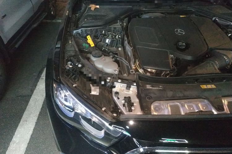 Used Mercedes-Benz E-Class New Energy 2024 E 350 e L Plug-in Hybrid Sedan Engine Bay Right